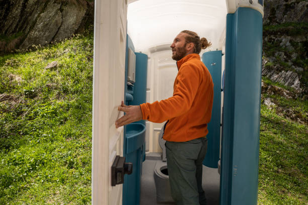 Best Portable toilet rental cost  in Como, WI
