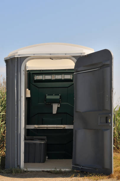 Best Affordable portable toilet rental  in Como, WI