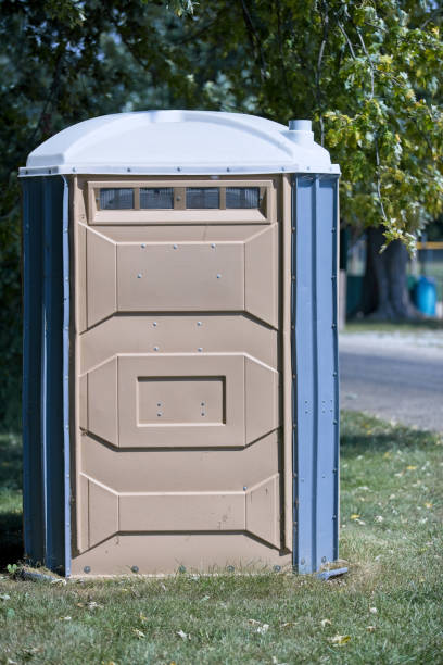 Best Sanitation services for porta potties  in Como, WI